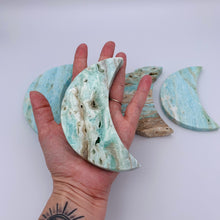 Load image into Gallery viewer, Blue Aragonite Moon (Large)