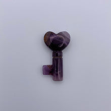 Load image into Gallery viewer, Heart Key Carving