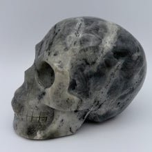 Load image into Gallery viewer, Purple Rainbow Spectrolite Skull