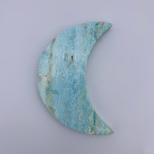 Load image into Gallery viewer, Blue Aragonite Moon (Large)