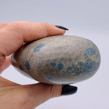 Load image into Gallery viewer, Azurite Granite Heart 1