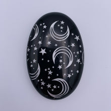 Load image into Gallery viewer, Obsidian Palm Stone