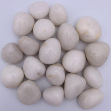 Load image into Gallery viewer, White Quartz Tumble