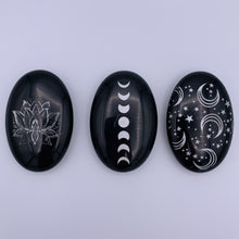 Load image into Gallery viewer, Obsidian Palm Stone