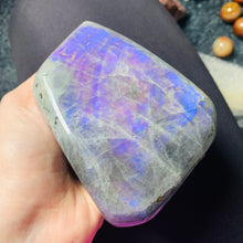 Load image into Gallery viewer, Spectrolite Freeform