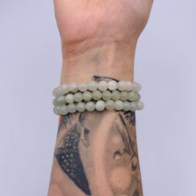 Load image into Gallery viewer, Light Green Aventurine Bracelet