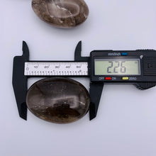 Load image into Gallery viewer, Smoky Quartz Palm Stone
