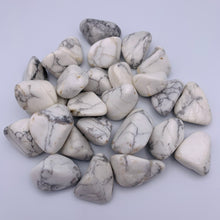 Load image into Gallery viewer, Howlite Tumble