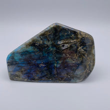 Load image into Gallery viewer, Labradorite Freeform 2