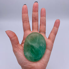 Load image into Gallery viewer, Green Fluorite Palm Stone