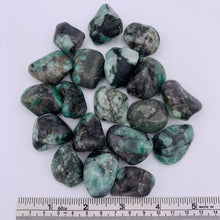 Load image into Gallery viewer, Emerald Tumble