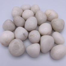 Load image into Gallery viewer, White Quartz Tumble