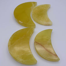 Load image into Gallery viewer, Lemon Calcite Moon