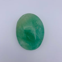 Load image into Gallery viewer, Green Fluorite Palm Stone