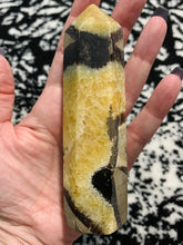 Load image into Gallery viewer, Septarian Tower