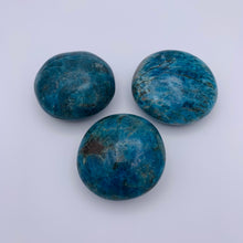 Load image into Gallery viewer, Blue Apatite Palm Stone