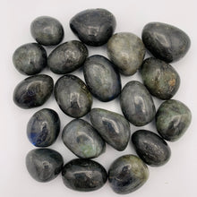 Load image into Gallery viewer, Labradorite Tumble (Large)