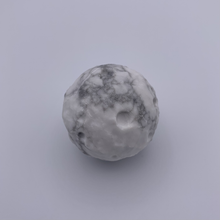 Load image into Gallery viewer, Howlite Moon Carving