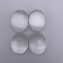 Load image into Gallery viewer, Selenite Palm Stones