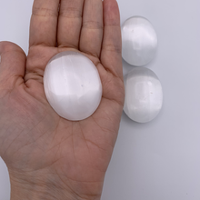 Load image into Gallery viewer, Selenite Palm Stones