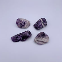 Load image into Gallery viewer, Chevron Amethyst - Large Tumble
