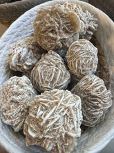 Load image into Gallery viewer, Desert Rose Cluster
