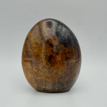 Load image into Gallery viewer, Hematoid Healer Quartz Freeform

