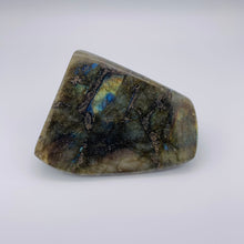 Load image into Gallery viewer, Labradorite Freeform 4
