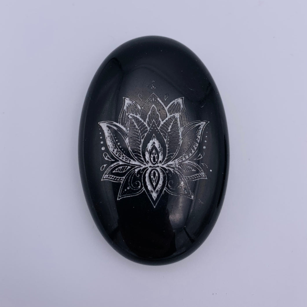 Obsidian Palm Stone