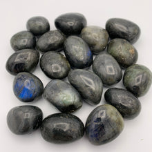 Load image into Gallery viewer, Labradorite Tumble (Large)

